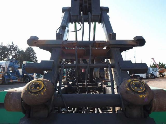 Mitsubishi GREAT 2015-03 2386028-25