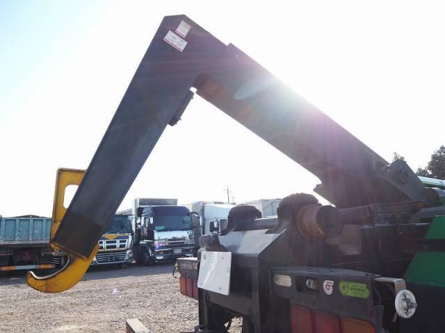Mitsubishi GREAT 2015-03 2386028-8