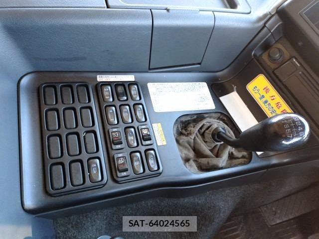 Mitsubishi GREAT 2012-12 2678129-8