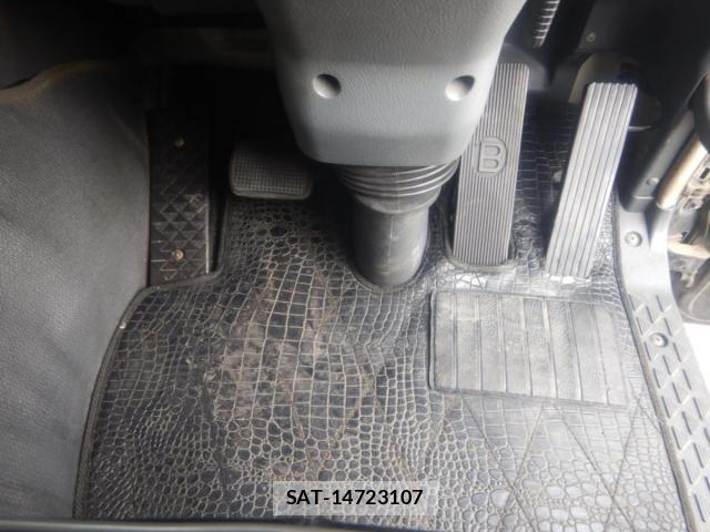 Mitsubishi GREAT 2014-12 2678123-17