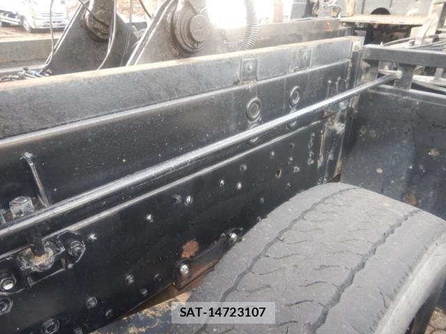 Mitsubishi GREAT 2014-12 2678123-28