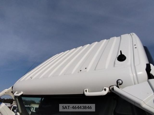 Mitsubishi GREAT 2019-11 2678105-17