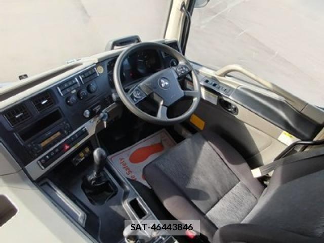 Mitsubishi GREAT 2019-11 2678105-25