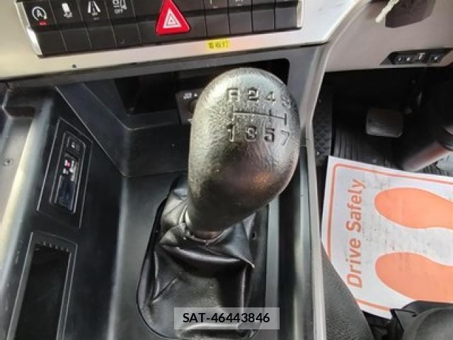Mitsubishi GREAT 2019-11 2678105-26