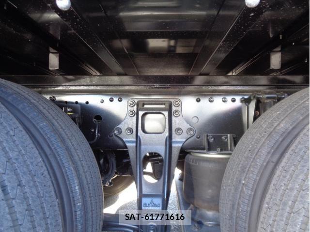 Mitsubishi GREAT 2025-09 3068526-10