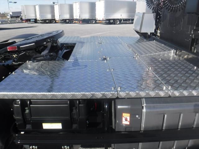 Mitsubishi GREAT 2025-09 3292800-10