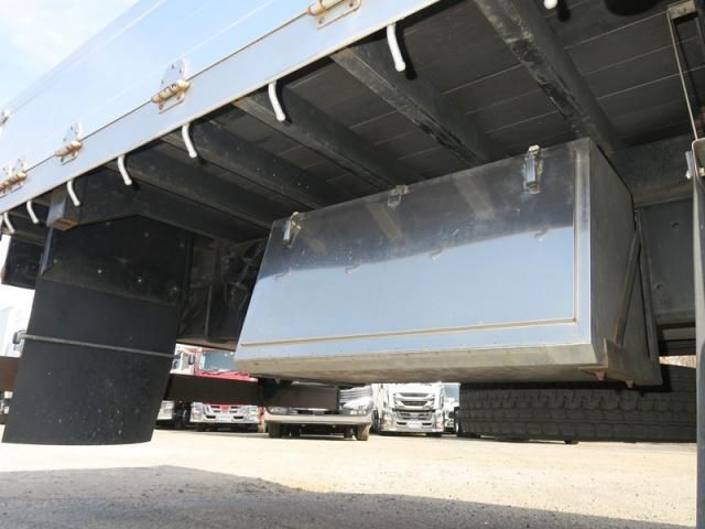 Mitsubishi GREAT 2018-05 3684937-14