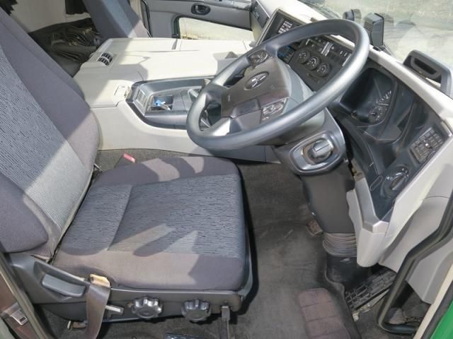 Mitsubishi GREAT 2018-05 3684937-29