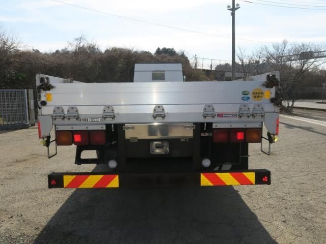 Mitsubishi GREAT 2018-05 3684937-4