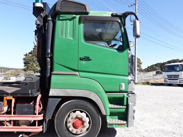 Mitsubishi GREAT 2017-10 3758674-3