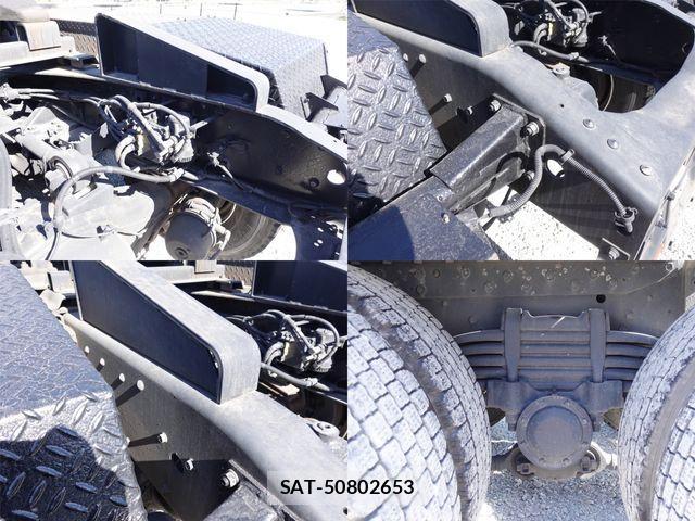 Mitsubishi GREAT 2015-08 3777724-12