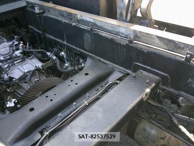 Mitsubishi GREAT 2013-03 3777719-20
