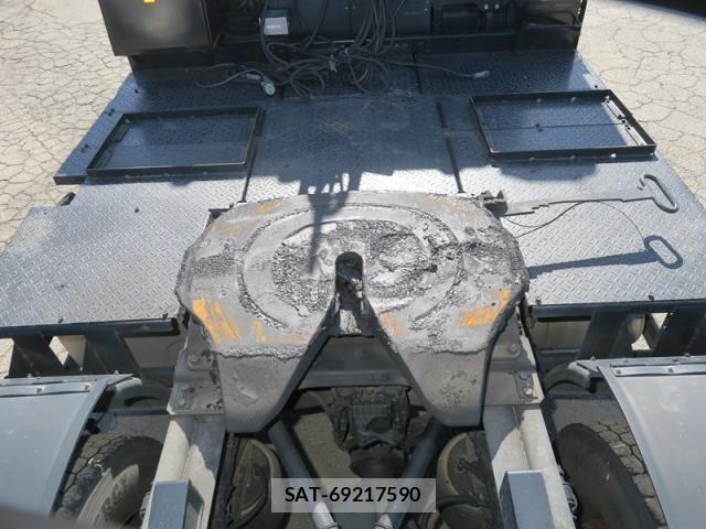 Mitsubishi GREAT 2019-11 3910438-5