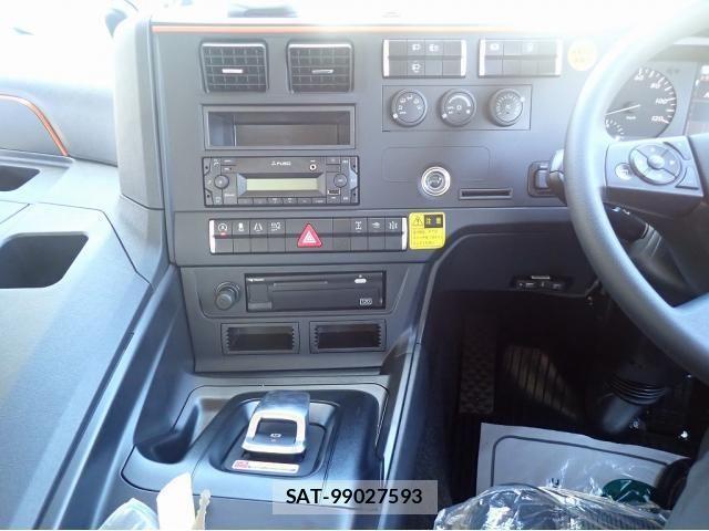Mitsubishi GREAT 2025-07 3910429-18