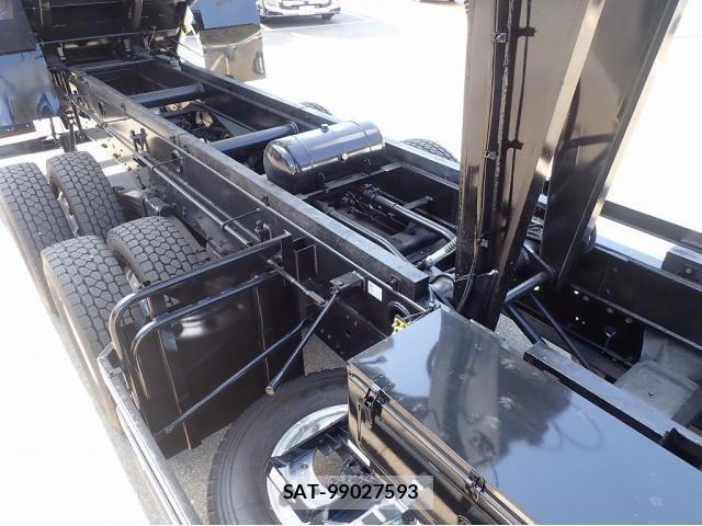 Mitsubishi GREAT 2025-07 3910429-23