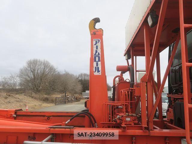 Mitsubishi GREAT 2013-12 4049962-9
