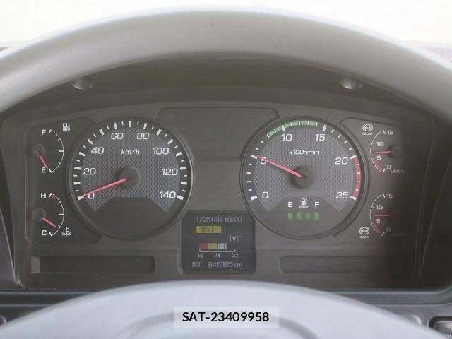 Mitsubishi GREAT 2013-12 4049962-19