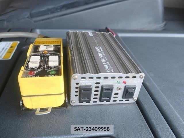 Mitsubishi GREAT 2013-12 4049962-21