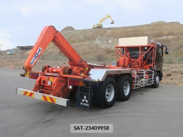 Mitsubishi GREAT 2013-12 4049962-6