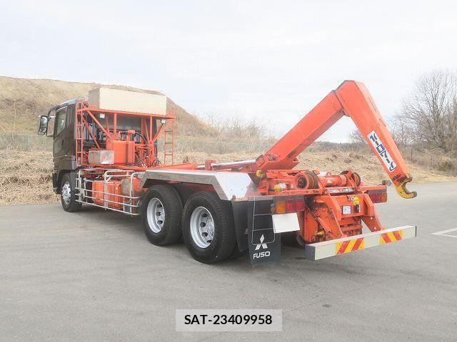 Mitsubishi GREAT 2013-12 4049962-7