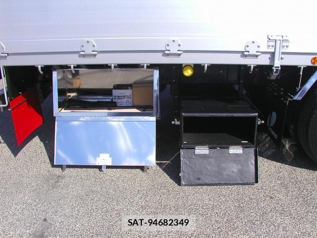 Mitsubishi GREAT 2025-10 4049960-11