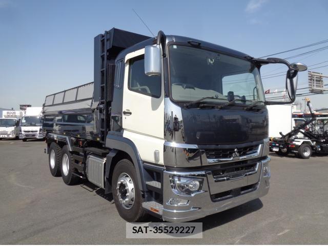 Mitsubishi GREAT 2023-06 4111728-0