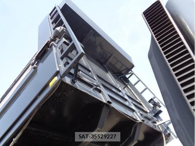 Mitsubishi GREAT 2023-06 4111728-9