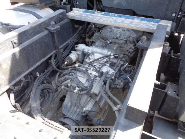 Mitsubishi GREAT 2023-06 4111728-11