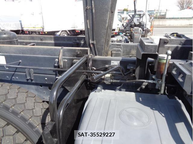 Mitsubishi GREAT 2023-06 4111728-12