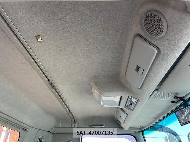 Mitsubishi GREAT 2013-06 4111736-17