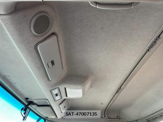 Mitsubishi GREAT 2013-06 4111736-21