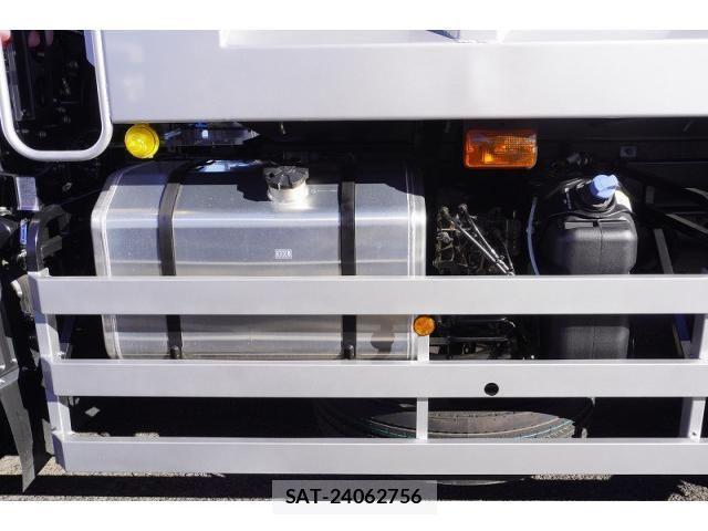Mitsubishi GREAT 2025-04 4111710-18