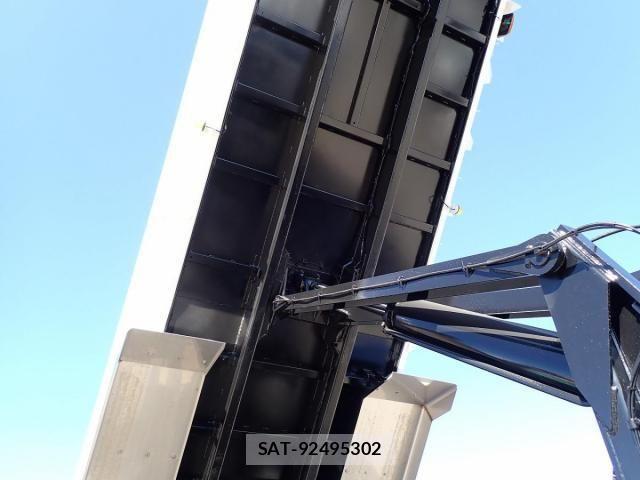 Mitsubishi GREAT 2025-07 4140936-18
