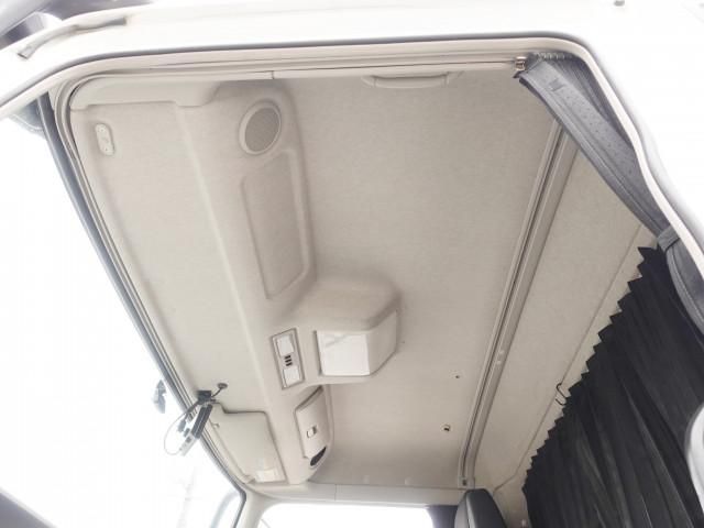 Mitsubishi GREAT 2018-05 4384589-22
