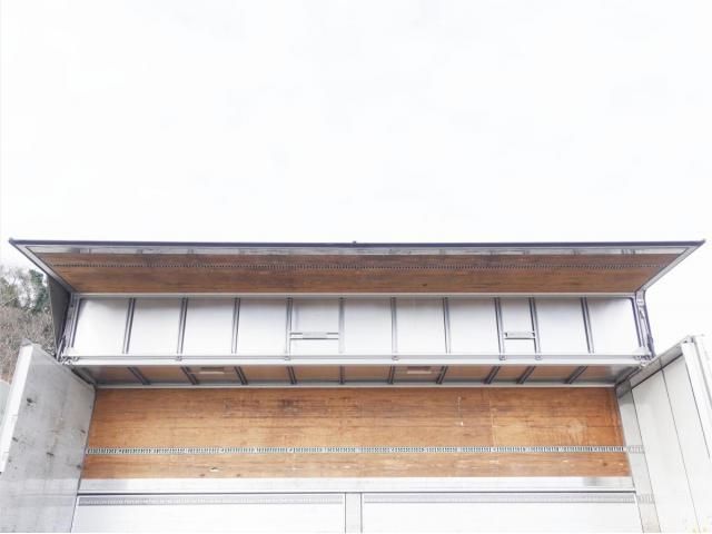 Mitsubishi GREAT 2018-02 4384585-13