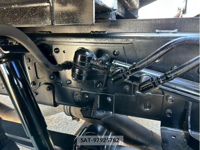 Mitsubishi GREAT 2013-03 4424294-17