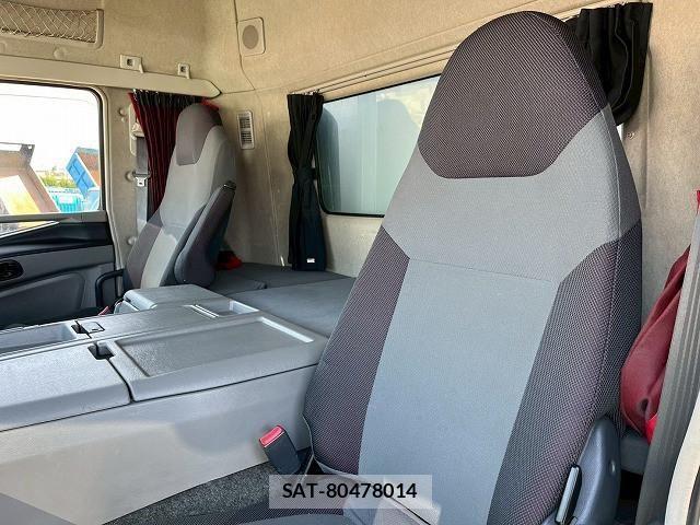 Mitsubishi GREAT 2016-02 4758417-21