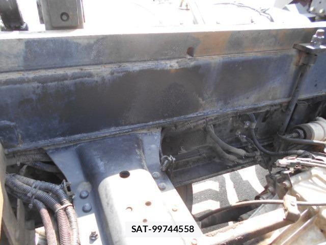 Mitsubishi GREAT 2014-12 4988347-20