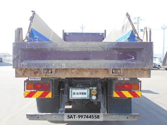 Mitsubishi GREAT 2014-12 4988347-4