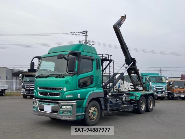 Mitsubishi GREAT 2012-01 5879967-0
