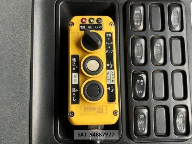 Mitsubishi GREAT 2012-01 5879967-18