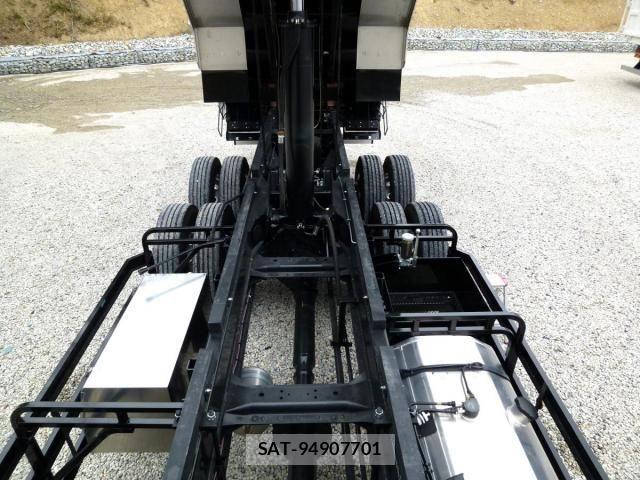 Mitsubishi GREAT 2025-12 5879926-21