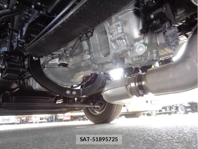Mitsubishi GREAT 2025-10 5879938-8