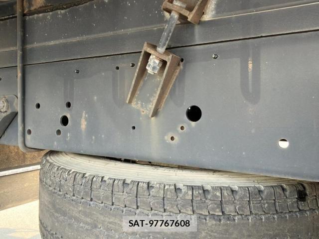 Mitsubishi GREAT 2016-11 5879981-11