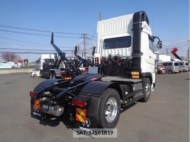 Mitsubishi GREAT 2025-12 5879944-2