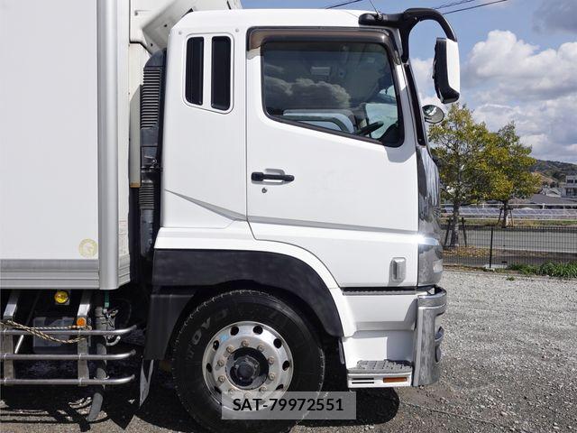 Mitsubishi GREAT 2010-12 5879995-5