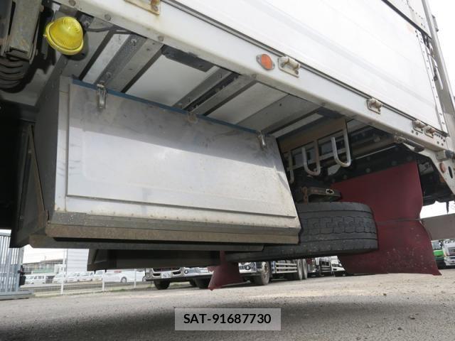 Mitsubishi GREAT 2019-03 5879970-20