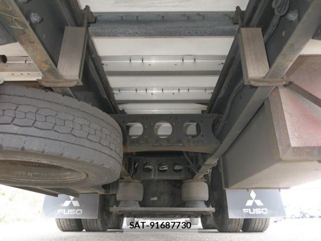 Mitsubishi GREAT 2019-03 5879970-23