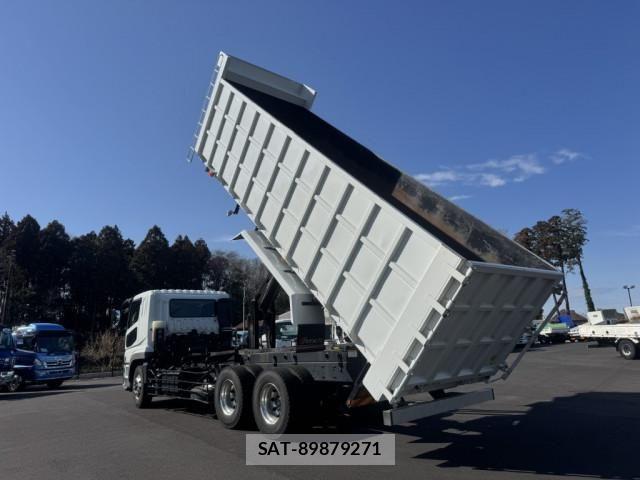 Mitsubishi GREAT 2024-06 5879946-15