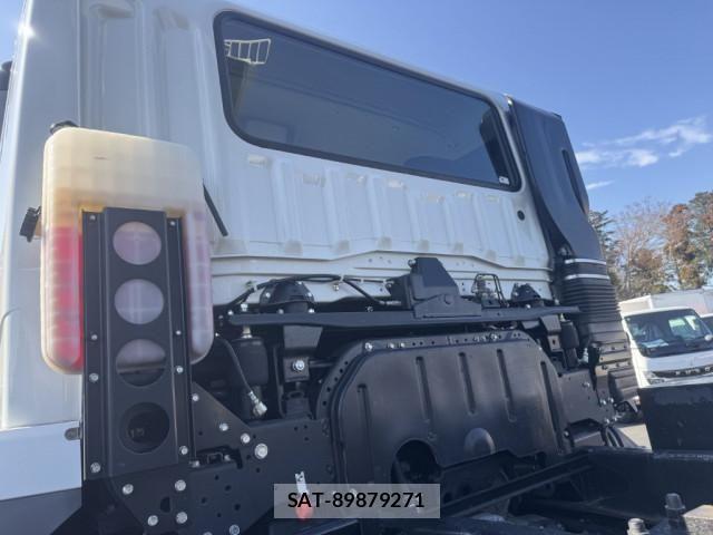 Mitsubishi GREAT 2024-06 5879946-20